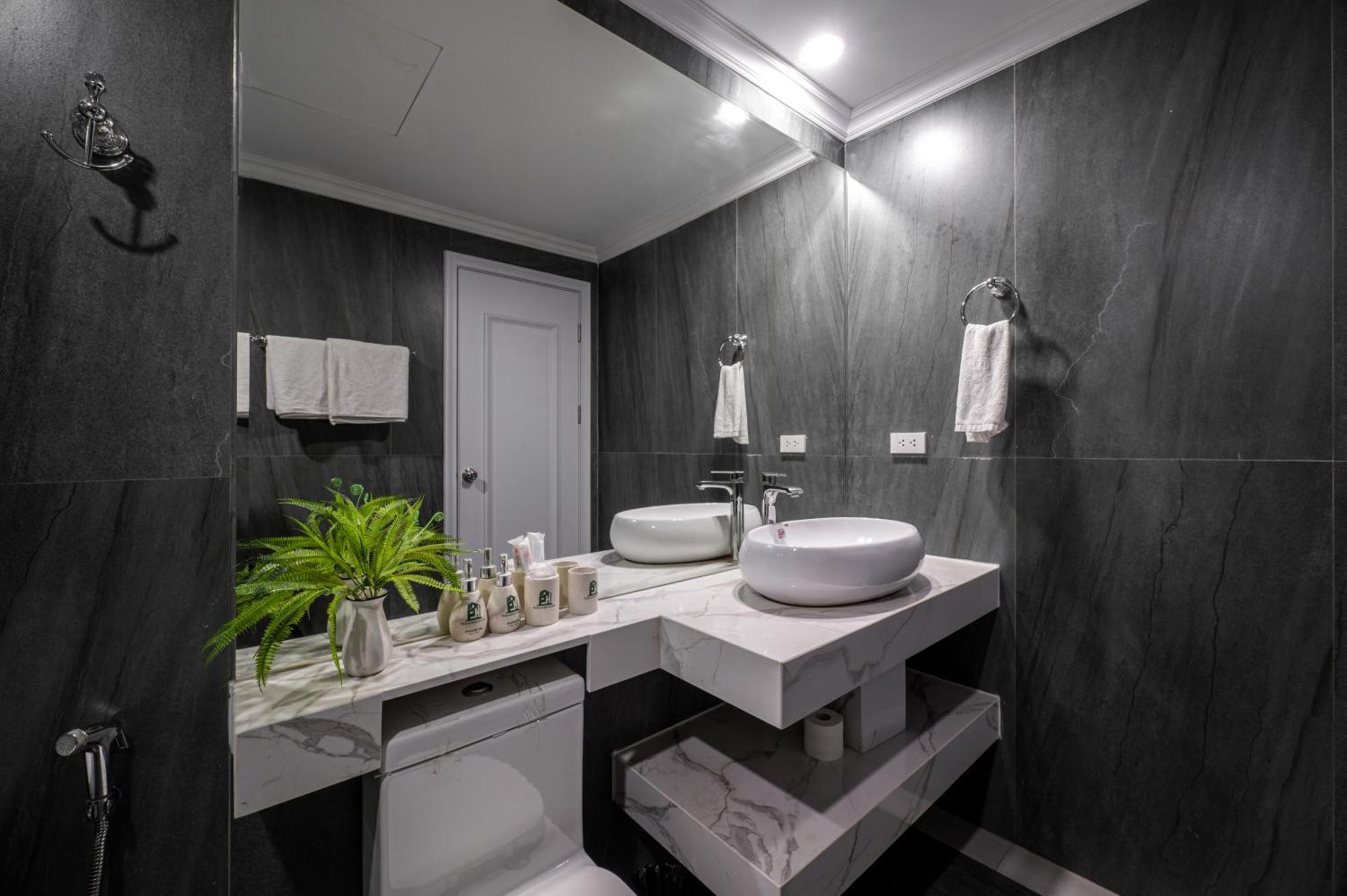 Luxe Paradise Suites Xuan Dieu ฮานอย ภายนอก รูปภาพ